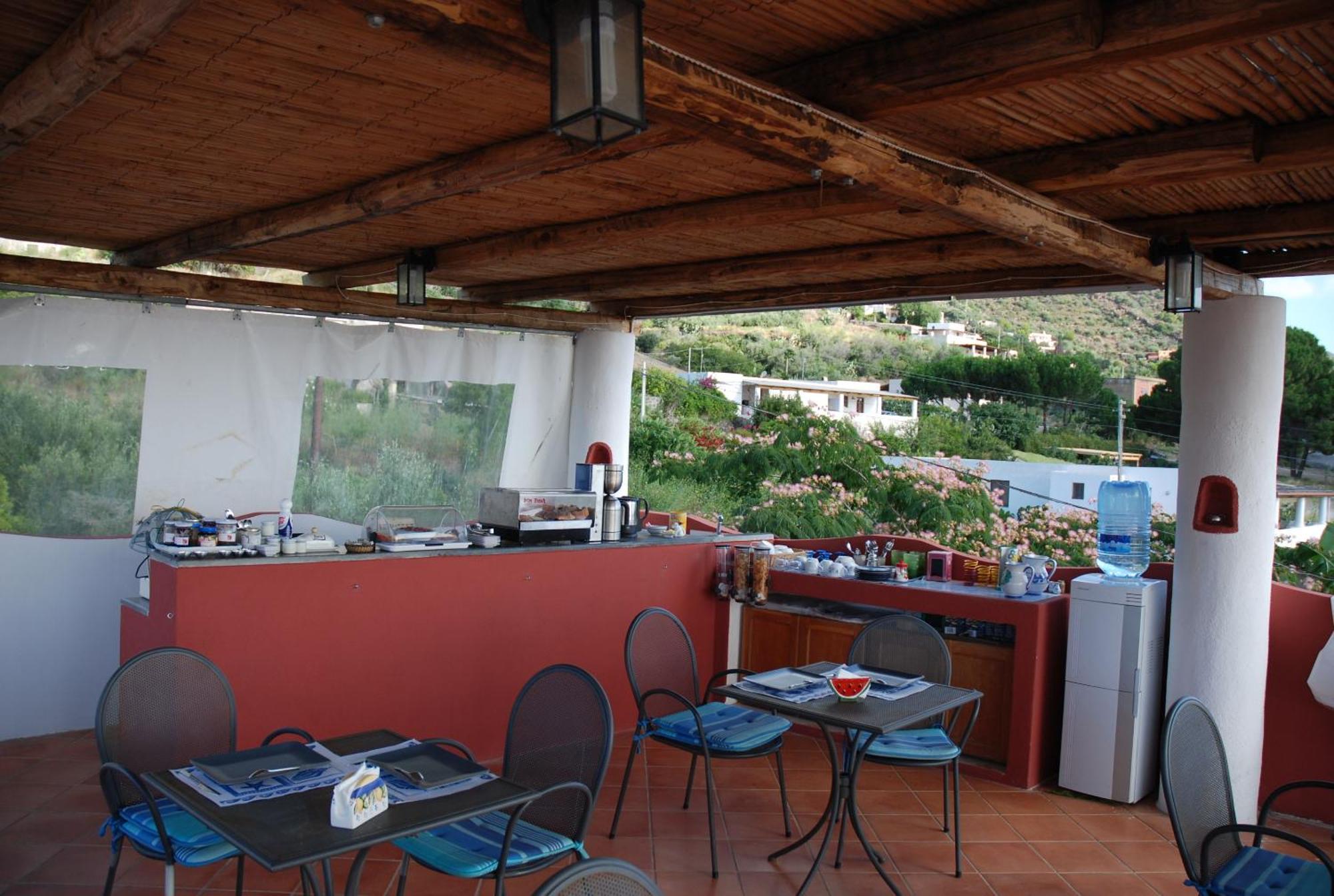 Villino Miraglia Acomodação com café da manhã Lingua Exterior foto